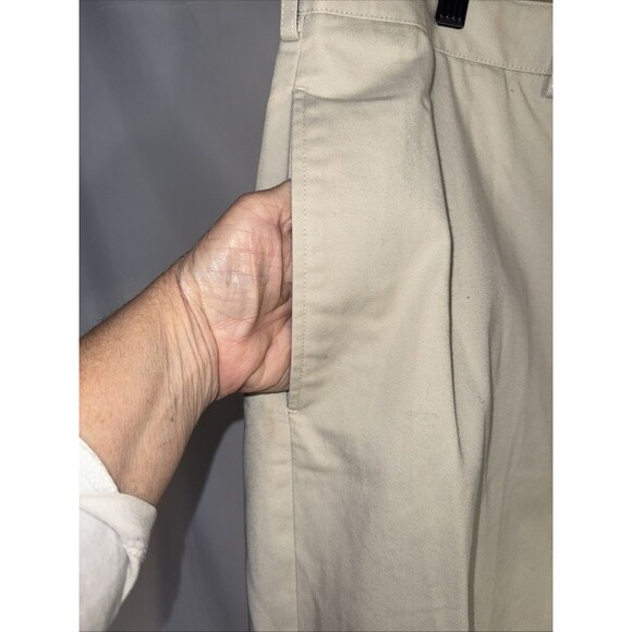 Lands End Men’s khaki Raw Hem Sz 42X29 - Picture 4 of 12